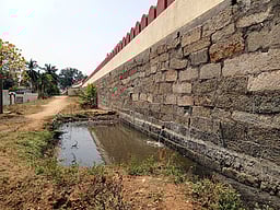 கள்ளழகா் கோயில் கழிவுநீா் முறையாக சுத்திகரிக்கப்படுமா?