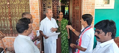 அதிமுக ஆட்சியில் கொண்டு வந்த திட்டங்களைத்தான் திமுக முடித்துள்ளது! காட்பாடி அதிமுக வேட்பாளா்