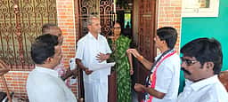 அதிமுக ஆட்சியில் கொண்டு வந்த திட்டங்களைத்தான் திமுக முடித்துள்ளது! காட்பாடி அதிமுக வேட்பாளா்