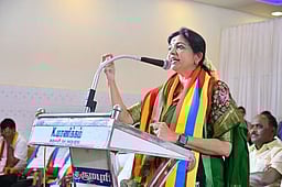 மது, போதைப் பொருள்களை ஒழித்தால் மட்டுமே
பெண்கள், குழந்தைகளுக்கு பாதுகாப்பு கிடைக்கும்: செளமியா அன்புமணி