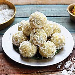 தேங்காய் லட்டு