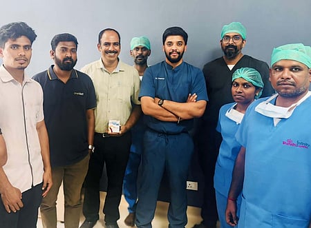 அறுவைச் சிகிச்சையின்றி 
இருதய வால்வு மாற்றம்