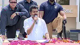 புதுவை தேர்தல்! மாநில அந்தஸ்து, கர்ப்பிணிகளுக்கு ரூ. 25,000, 100% பயிர்க் காப்பீடு: தவெக வாக்குறுதிகள்!