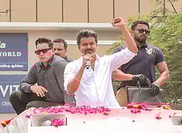 புதுச்சேரியில் விஜய் பிரசாரம் - புகைப்படங்கள்