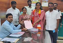 கவுண்டம்பாளையம் தொகுதியில் கலாமணி ஜெகநாதன் வேட்புமனு தாக்கல்!