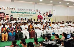 கோவை வடக்குத் தொகுதி  பாஜக வேட்பாளா் அறிமுகக் கூட்டம்! அண்ணாமலை பங்கேற்காததால் ஏமாற்றம்!