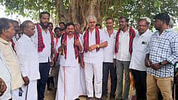 குடியாத்தம் வேட்பாளா் வாக்கு சேகரிப்பு