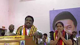 பாஜகவிடம் அதிமுகவை அடமானம் வைத்துவிட்டாா் எடப்பாடி பழனிசாமி! - அமைச்சா் சா.சி. சிவசங்கா்.