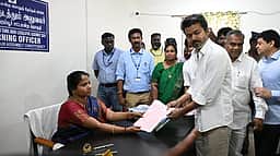 விஜய் வேட்புமனுவை ஆய்வு செய்யக் கோரிய மனு தள்ளுபடி!