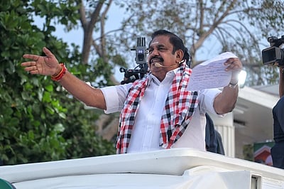 இளைஞர்களுக்கும் 'இருசக்கர வாகன' மானியம்! அதிமுகவின் மேலும் 10 வாக்குறுதிகள்!