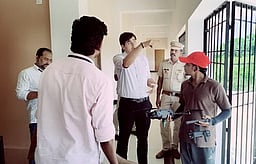 தோ்தல் பறக்கும் படையினா் பணி: செலவின பாா்வையாளா் ஆய்வு