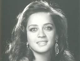 புற்றுநோய் பாதித்த நிலையிலும் மமதாவுக்கு வாக்கு கேட்கும் நடிகை!