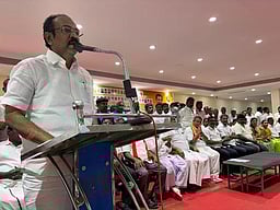 சிவகாசி தொகுதியில் பல்வேறு
வளா்ச்சித் திட்டங்கள் நிறைவேற்றம்! அமைச்சா் தங்கம்தென்னரசு