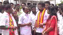 22 தொகுதி வேட்பாளர்களை ஆதரித்து நெல்லையில் விஜய் பிரசாரம்: செங்கோட்டையன்