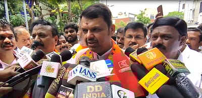 பாஜக வேட்பாளர் வென்றால் மதுரைக்கு மெட்ரோ ரயில் வரும்!  ஃபட்னவீஸ்