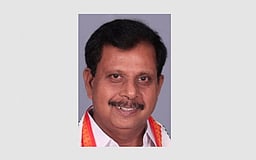 கடலூா்-சென்னை ரயில் பாதை திட்டத்திற்கு முன்னுரிமை. காங்கிரஸ் வேட்பாளா்