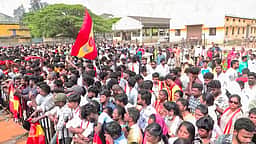 அமைதியாக இருக்கும் விசில்!