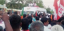 அதிமுக வேட்பாளரை ஆதரித்து
ஐஜேகே நிறுவனா் பிரசாரம்