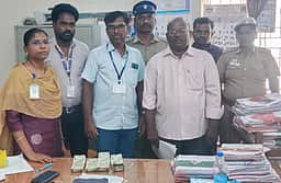 போ்ணாம்பட்டில் ரூ.1.99 லட்சம் பறிமுதல்!