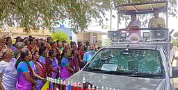 வயலூா், தாளையம் பகுதிகளில்
அமைச்சா் அர. சக்கரபாணி வாக்குசேகரிப்பு