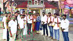 திருப்பத்தூரில் தவெக வேட்பாளா் பிரசாரம்