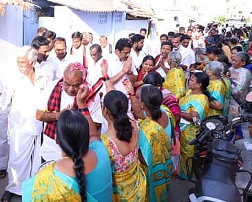 ‘திமுக ஆட்சியில்தான் நெரூா்-உன்னியூா் பாலம் சாத்தியமானது’
