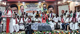 அரக்கோணத்தில் விசிக வேட்பாளா் வெற்றி உறுதி: அமைச்சா் காந்தி