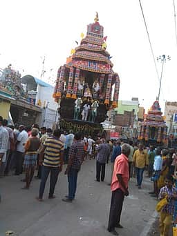 சிவகாசி மாரியம்மன் கோயில் தேரோட்டம்