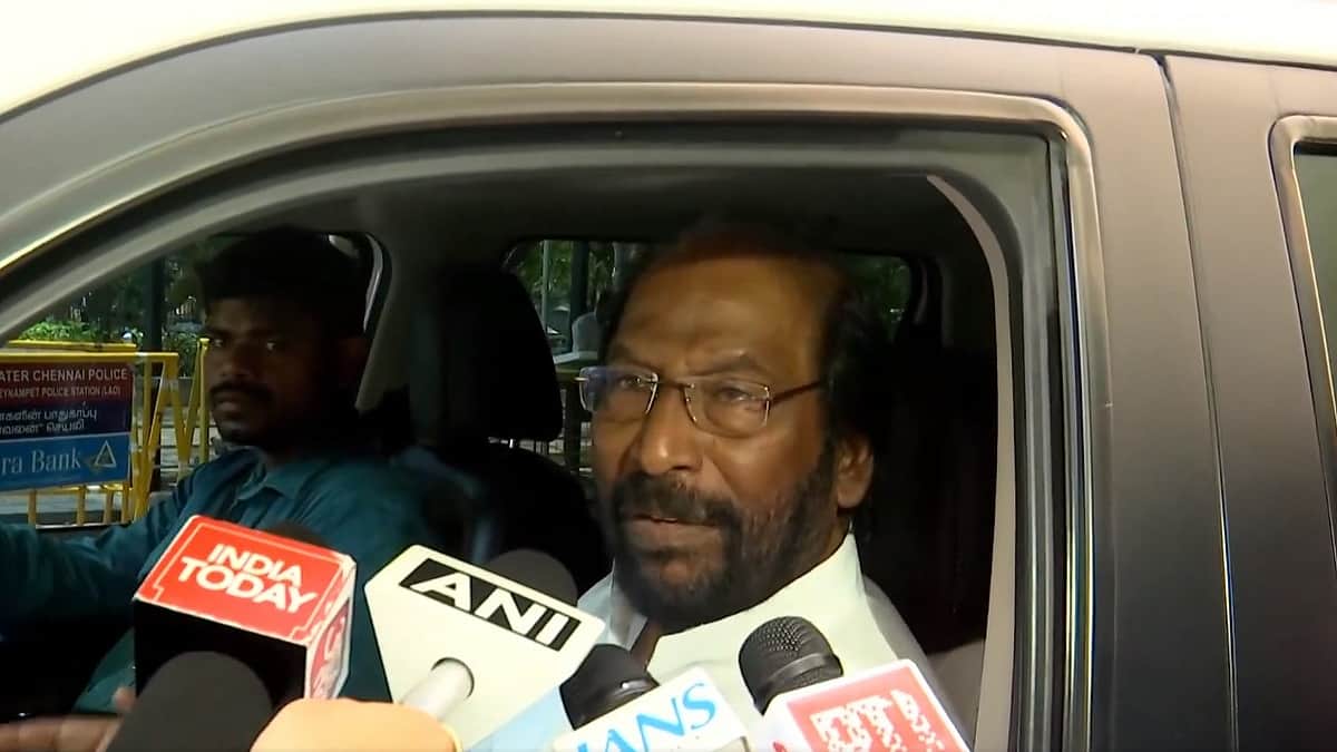இளைஞா்களின் வாக்குகள் சிதறும் எனக் கூறுவது கற்பனை:
திருச்சி சிவா எம்.பி.