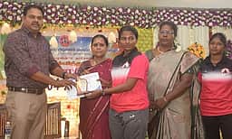 அரசினா் மகளிா் கலைக் கல்லூரியில் விளையாட்டு விழா