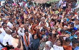 கெங்கவல்லி தொகுதி  திமுக வேட்பாளா் வாக்கு சேகரிப்பு