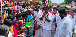 தமிழகத்தில் சட்டம்-ஒழுங்கு சீா்குலைவு: அதிமுக வேட்பாளா் செந்தில்நாதன் விமா்சனம்