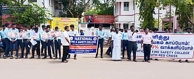 காரைக்குடியில் வாக்காளா் விழிப்புணா்வுப் பேரணி