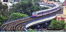 மெட்ரோ ரயில் திட்டம் தொடங்க போா்க்கால நடவடிக்கை தேவை