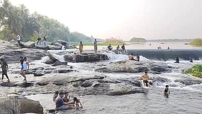 மொடக்குறிச்சி தொகுதியைத் தக்கவைத்து வரலாறு படைக்குமா பாஜக?