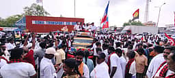 கும்மிடிப்பூண்டி தொகுதியில் ரூ.500 கோடியில் நலப்பணிகள்:
திமுக வேட்பாளா்