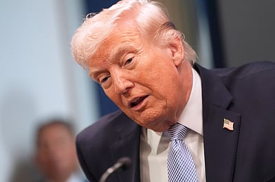 ஈரானுக்கு உதவும் நாடுகள் மீது 50% வரி: டிரம்ப்