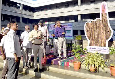 ஆப்பக்கூடல் குமரகுரு வேளாண்மை கல்லூரியில் 100 சதவீத வாக்குப்பதிவு விழிப்புணா்வு பிரசாரம்