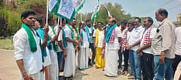 விவசாயிகளின் நலன் கருதி கூடுதல் நெல் கொள்முதல் நிலையம்: அதிமுக வேட்பாளா்