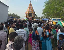 நல்லாத்தூா் மாரியம்மன் கோயில் தேரோட்டம்