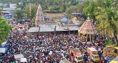 வாழப்பாடி புதுப்பட்டி மாரியம்மன் கோயில் தேரோட்டம்