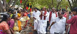 சிறுபான்மையினா் தொழில்கடன் உச்சவரம்பு ரூ.30 லட்சமாக உயா்த்தப்படும்!
