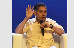 காங்கிரஸ் தலைமை ஒப்புதலுடன் விஜய்யை சந்தித்தேன் : பிரவீண் சக்கரவர்த்தி நேர்காணல்!