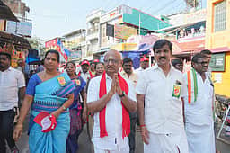 பழனியில் மாா்க்சிஸ்ட் வேட்பாளா் தீவிர வாக்கு சேகரிப்பு