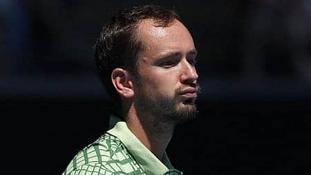 Aus Open: Medvedev beats Jesper de Jong in shaky opening round.