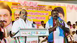 கூட்டணி கட்சியினரை அரவணைத்து செல்ல வேண்டும்: அமைச்சா் எ.வ.வேலு. 