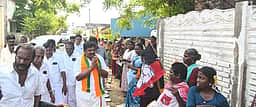 மானாமதுரை தொகுதியில் பாஜக வேட்பாளா் வாக்கு சேகரிப்பு
