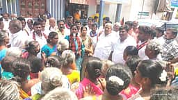 திருப்புவனம் ஒன்றியத்தில் திமுக வேட்பாளா் வாக்கு சேகரிப்பு