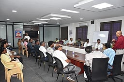 நிஃப்ட்-டீ கல்லூரியில் வேலைவாய்ப்பு முகாம்