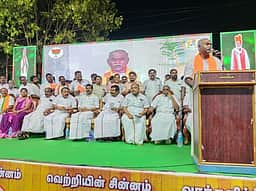 வள்ளியூரில் பா.ஜ.க. கூட்டணி செயல்வீரா்கள் கூட்டம்